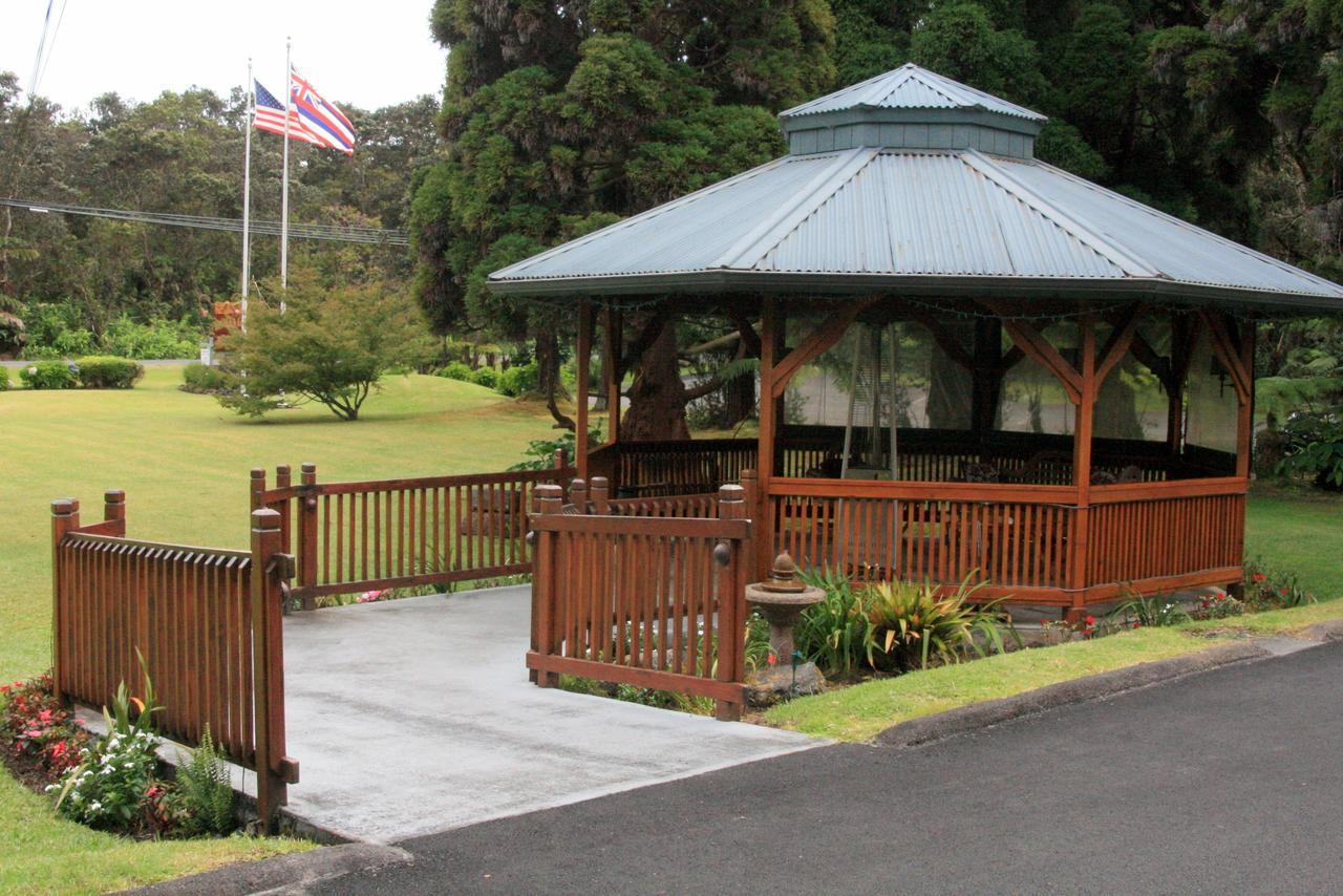 Kilauea Lodge And Restaurant Volcano Dış mekan fotoğraf