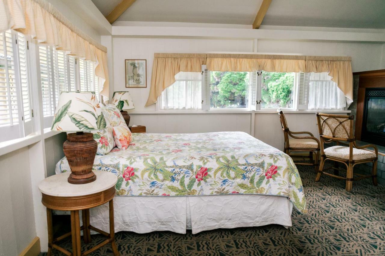 Kilauea Lodge And Restaurant Volcano Dış mekan fotoğraf